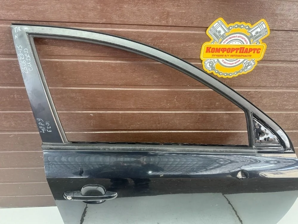 Стекло двери передней правой Kia Ceed ED (2006—2010)