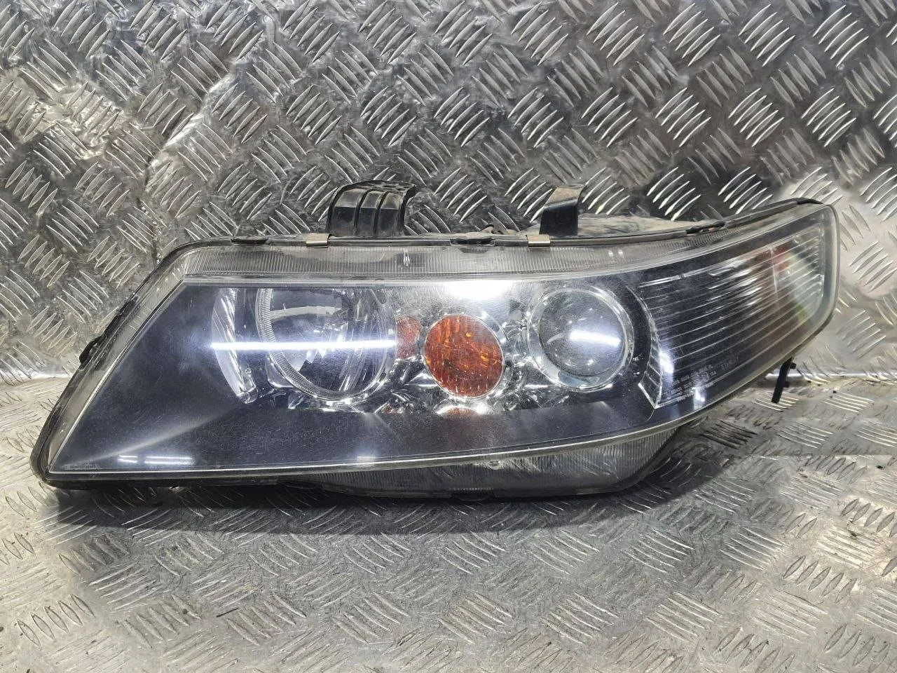 фара левая Honda Accord 7