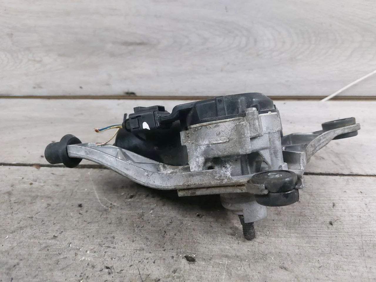 моторчик трапеции дворников (стеклоочистителя) левой Ford Kuga 2