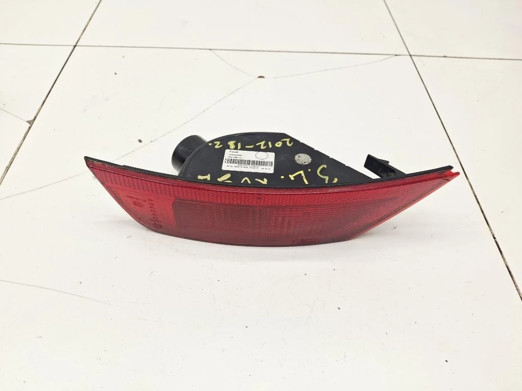 Фонарь задний в бампер левый Ford Kuga 2 C520