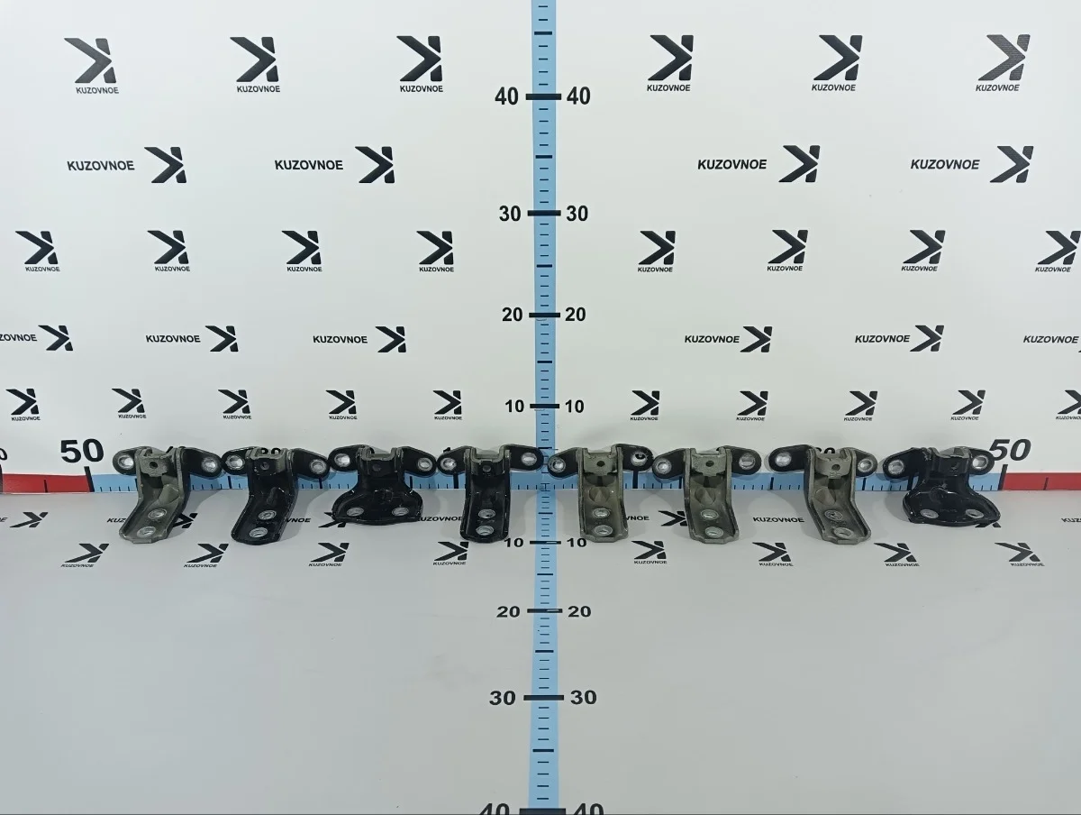 Петля двери Hyundai Santa Fe 2012 DM