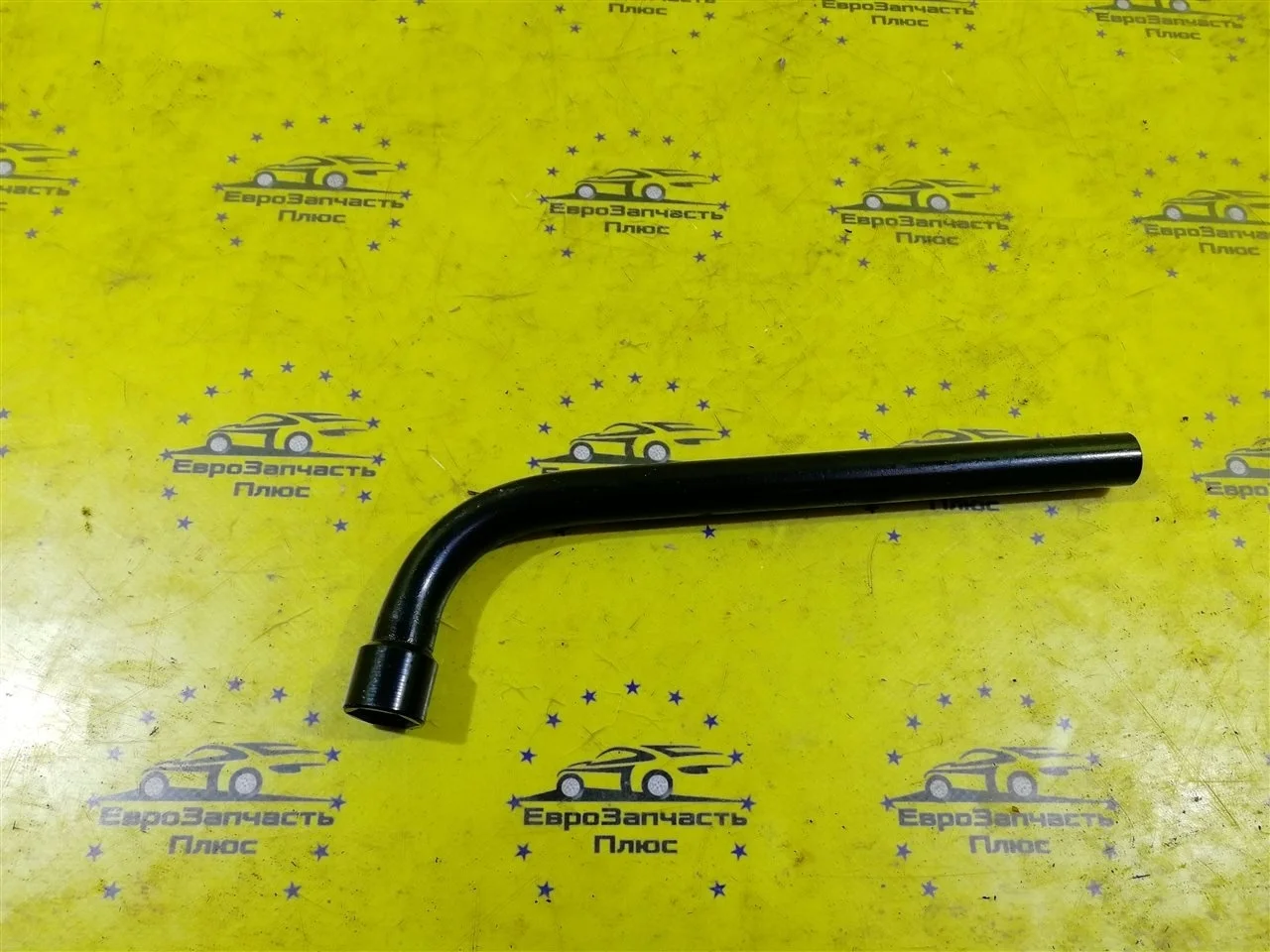 Ключ балонный Opel Corsa 13107800 D