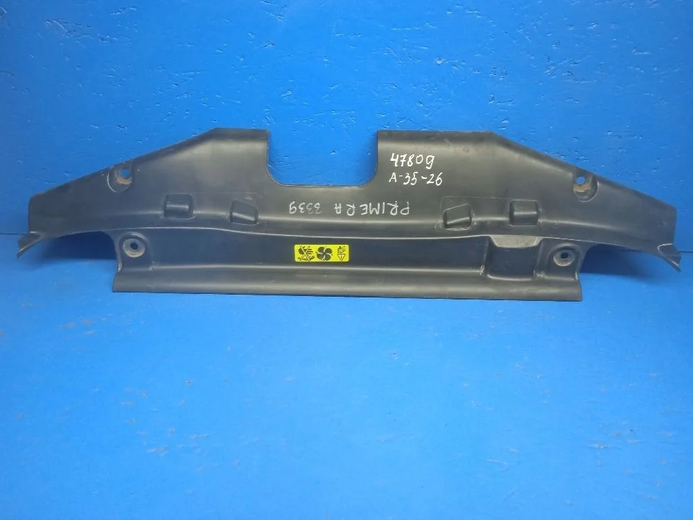 Накладка замка капота Nissan Primera 2004