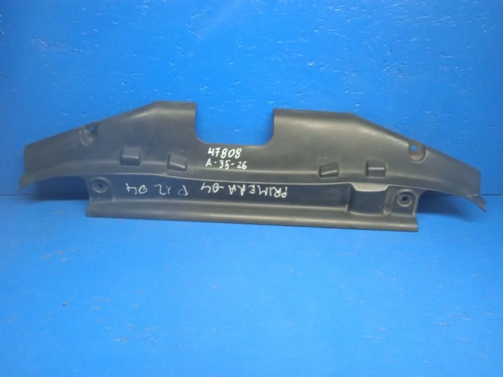 Накладка замка капота Nissan Primera 2004