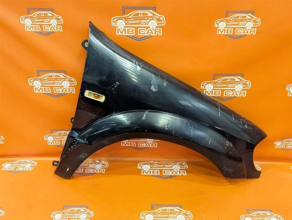 Крыло переднее правое Mercedes-Benz