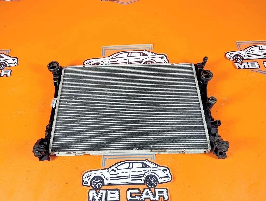 Радиатор Mercedes-Benz