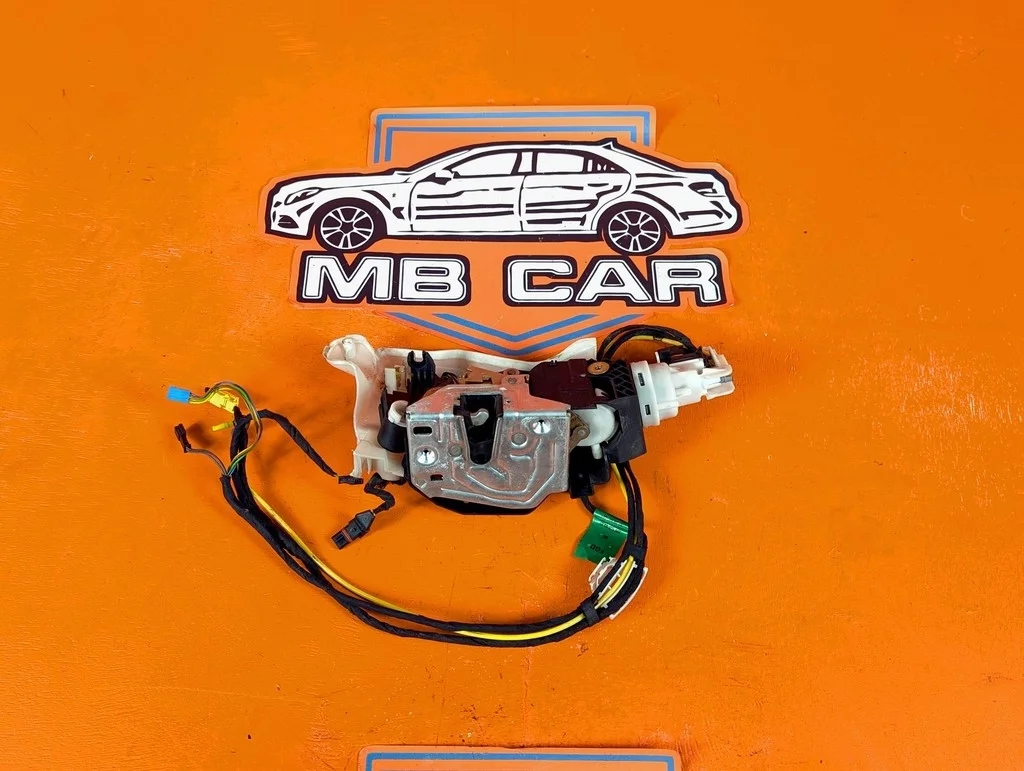 Замок двери передней левой Mercedes-Benz