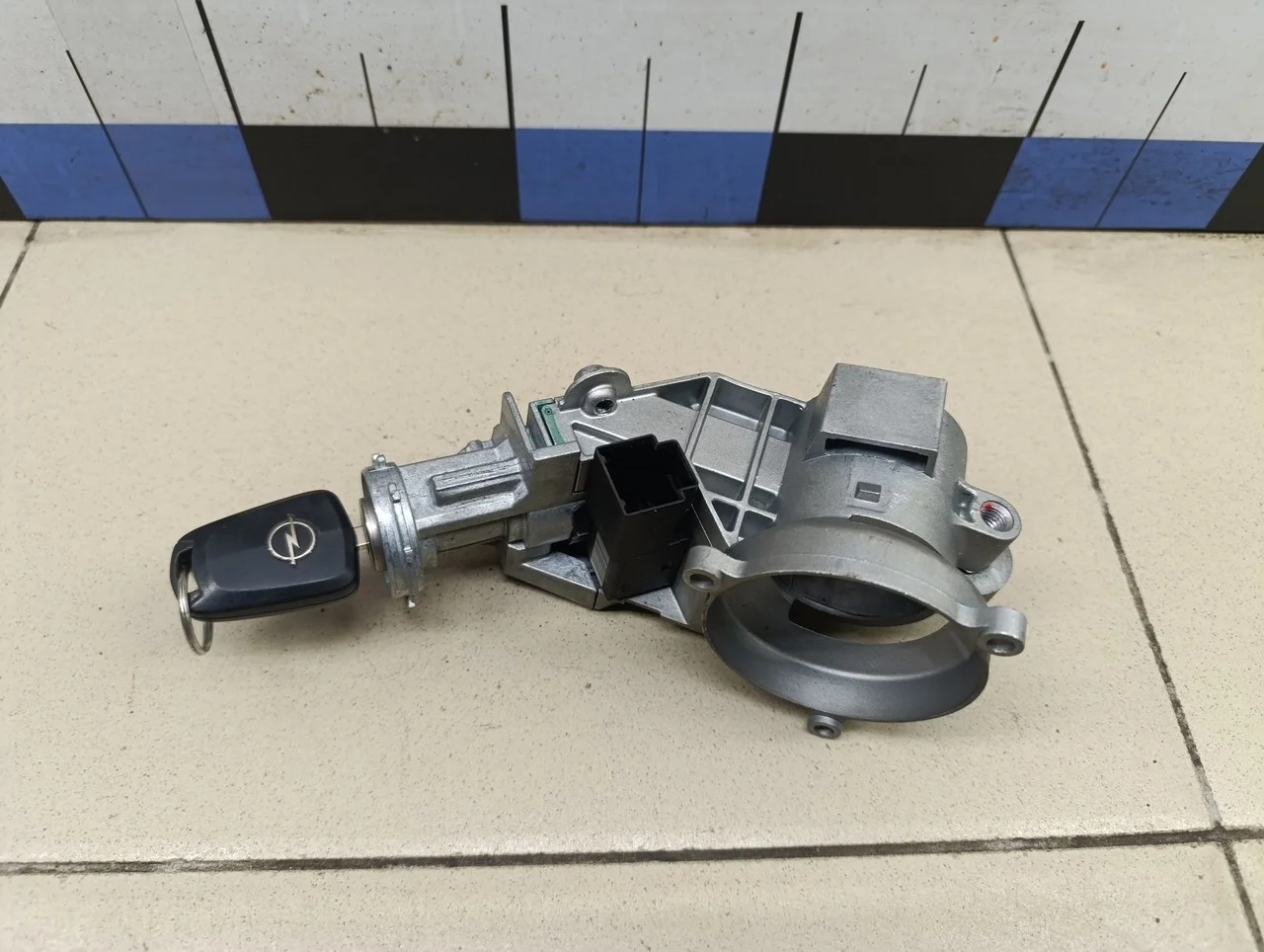 Замок зажигания Corsa D 2006-2015