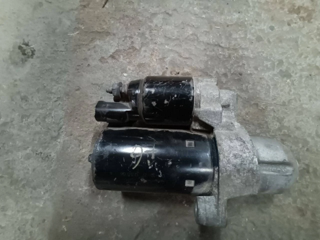 стартер Audi A6  2006