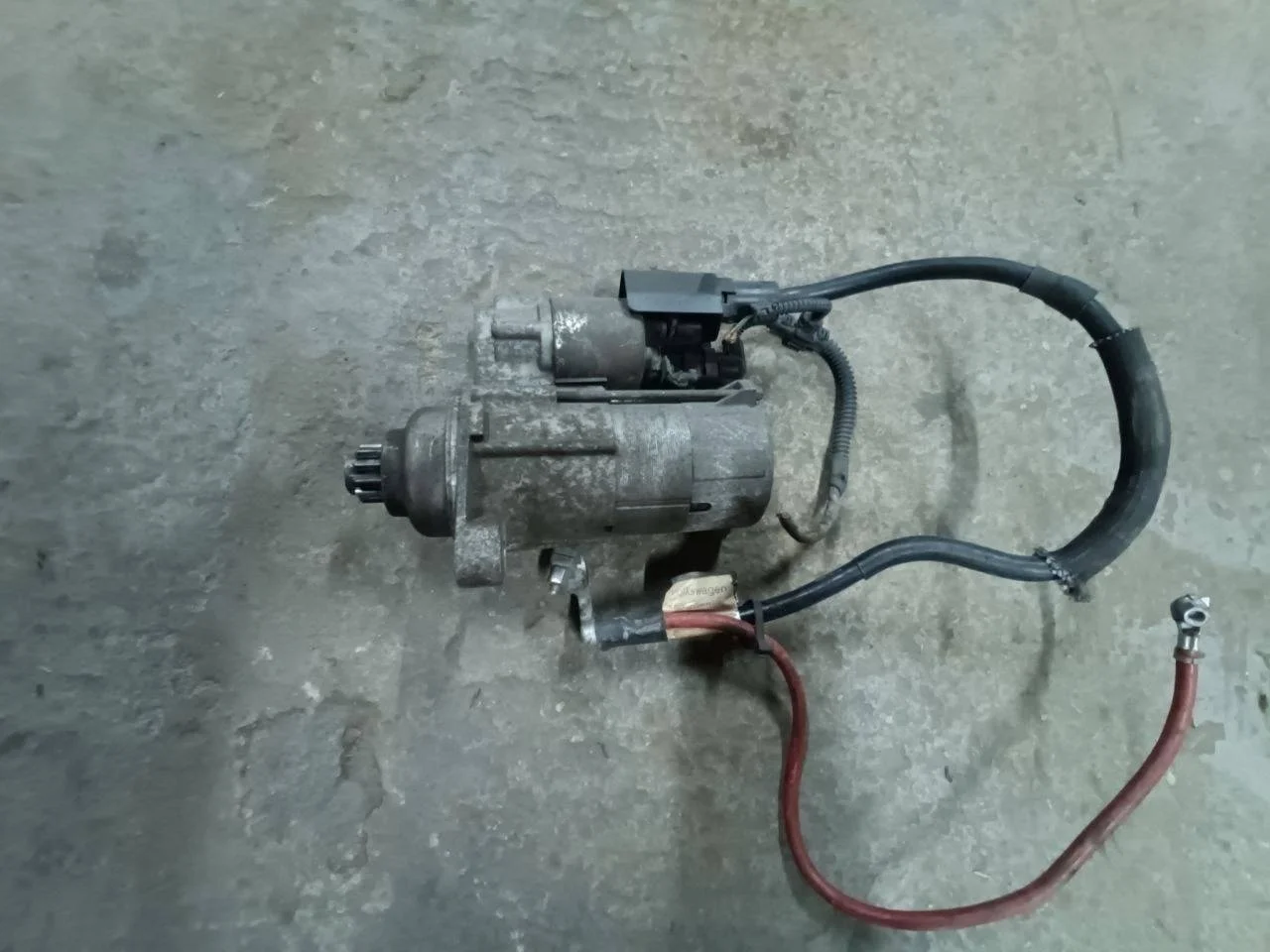 стартер Volkswagen Transporter T5  2006