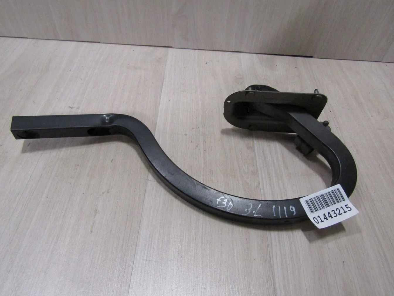 Петля крышки багажника левая для BMW 3 F30 2011-2018