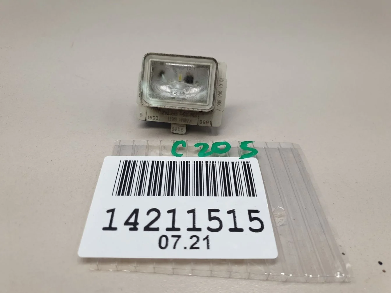 Фонарь подсветки номерного знака для Mercedes C-klasse W205 2014-