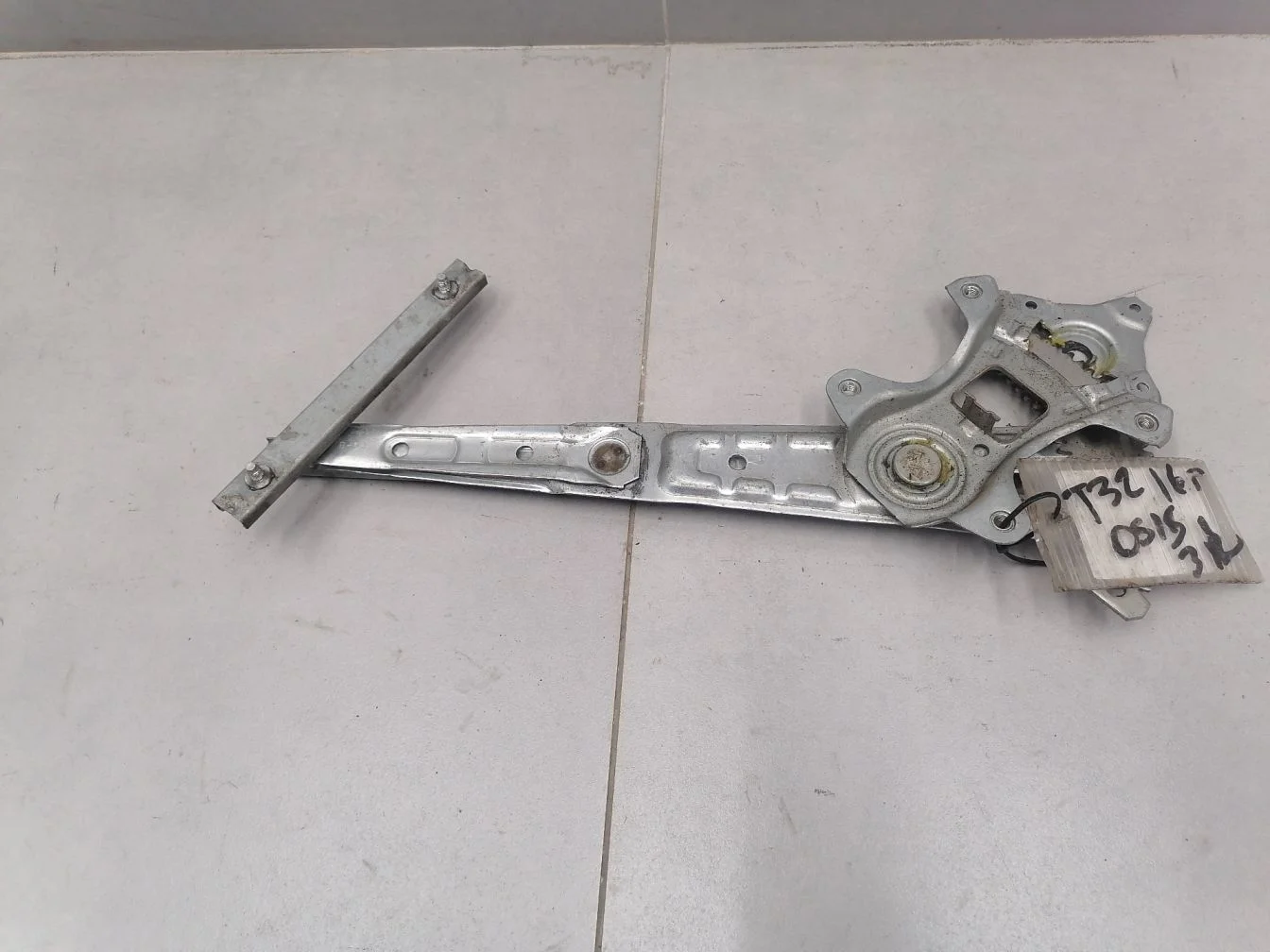 Стеклоподъемник задний левый для Nissan X-Trail T32 2014-