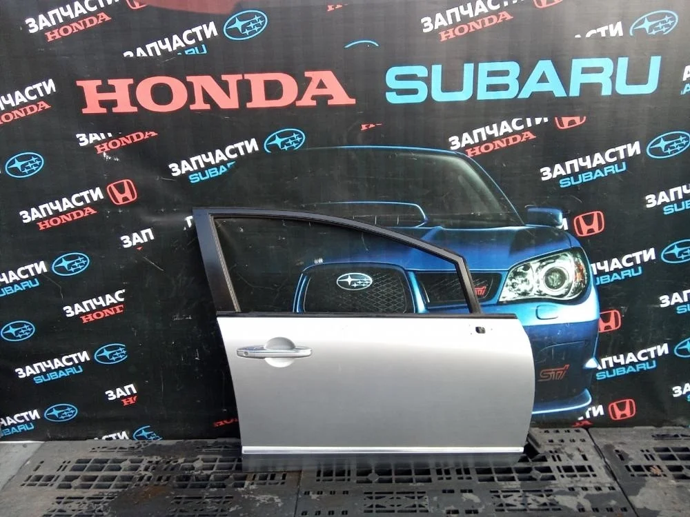 Дверь передняя правая для Honda Civic FD (4D) 2006-2012