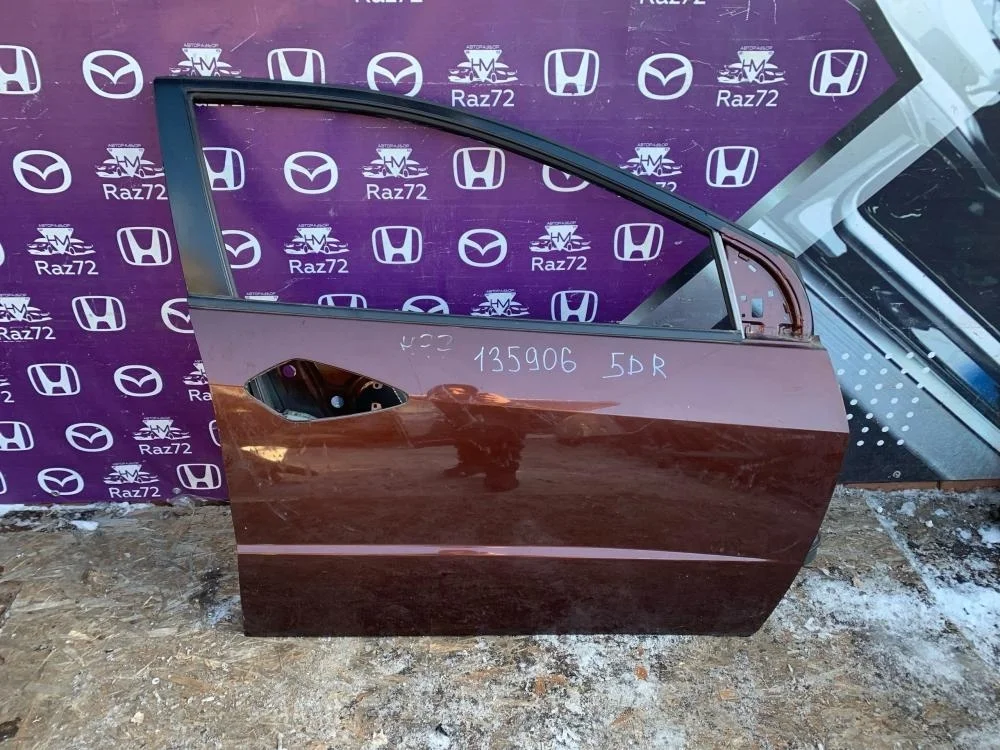 Дверь передняя правая для Honda Civic FK FN 5D 2006-2012