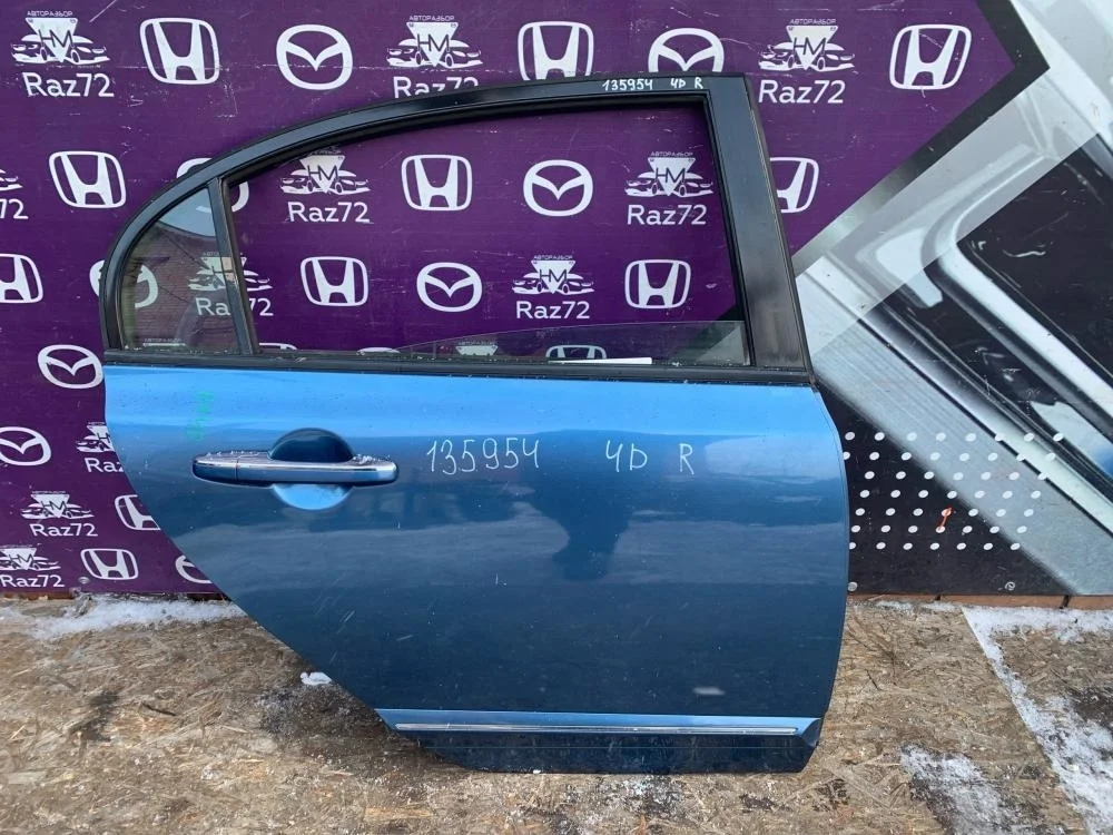 Дверь задняя правая для Honda Civic FD (4D) 2006-2012