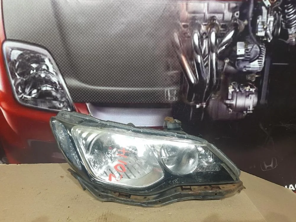 Фара правая для Honda Civic FD (4D) 2006-2012