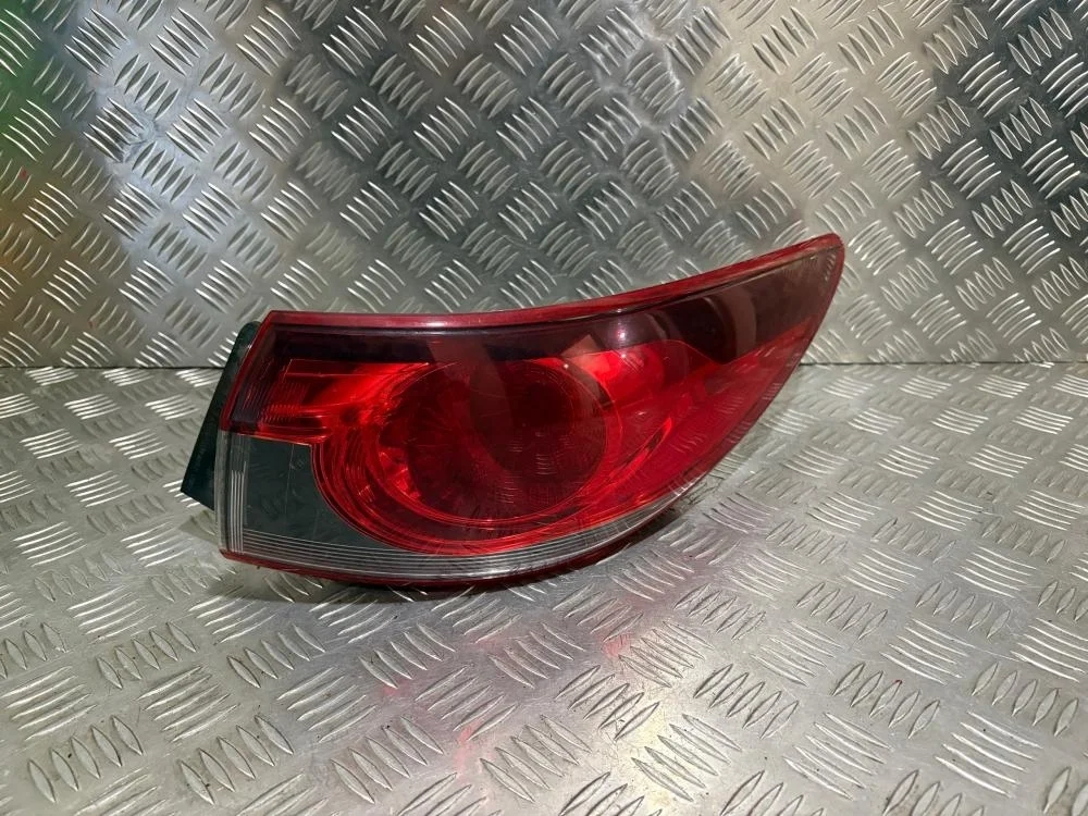 Фонарь задний наружный правый для Mazda 6 GJ 2012-2018