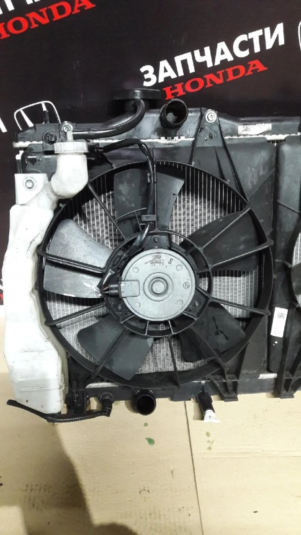 Вентилятор радиатора для Honda Civic FK (9 gen) 2012 - 2017