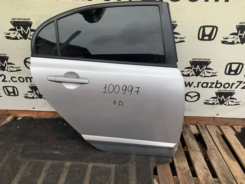 Дверь задняя правая для Honda Civic FD (4D) 2006-2012