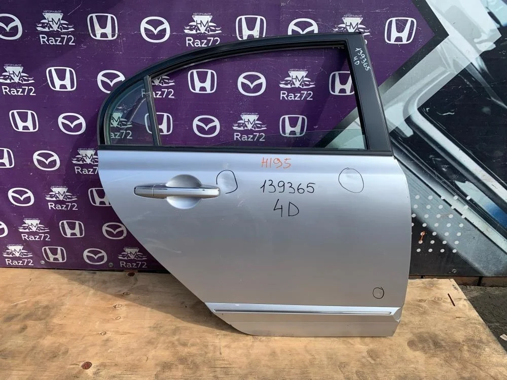 Дверь задняя правая для Honda Civic FD (4D) 2006-2012