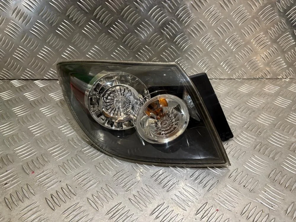 Фонарь задний левый для Mazda 3 BK 2002-2009