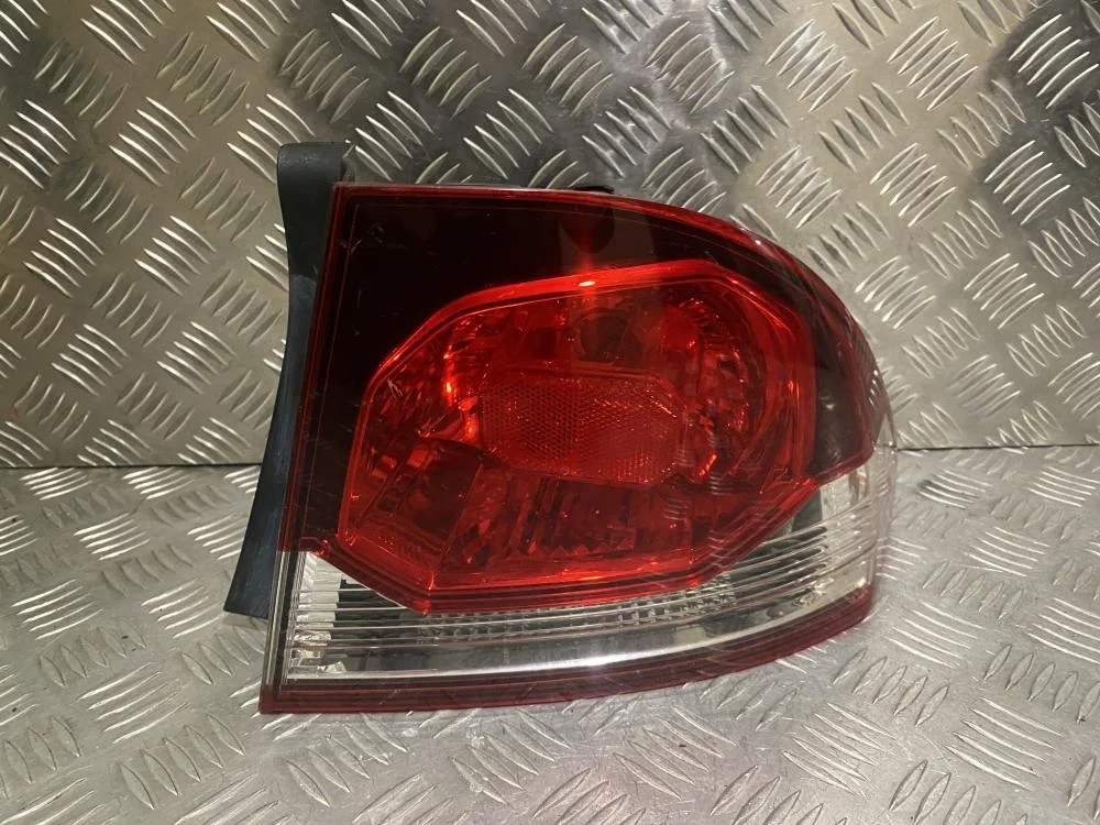 Фонарь задний наружный правый для Honda Civic FD (4D) 2006-2012