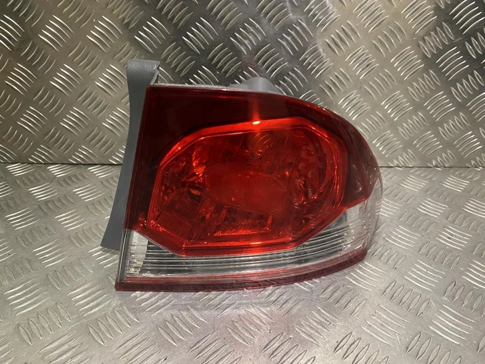 Фонарь задний наружный правый для Honda Civic FD (4D) 2006-2012