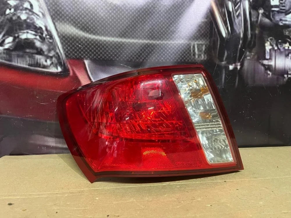 Фонарь задний левый для Subaru Impreza WRX STI 2007-2011
