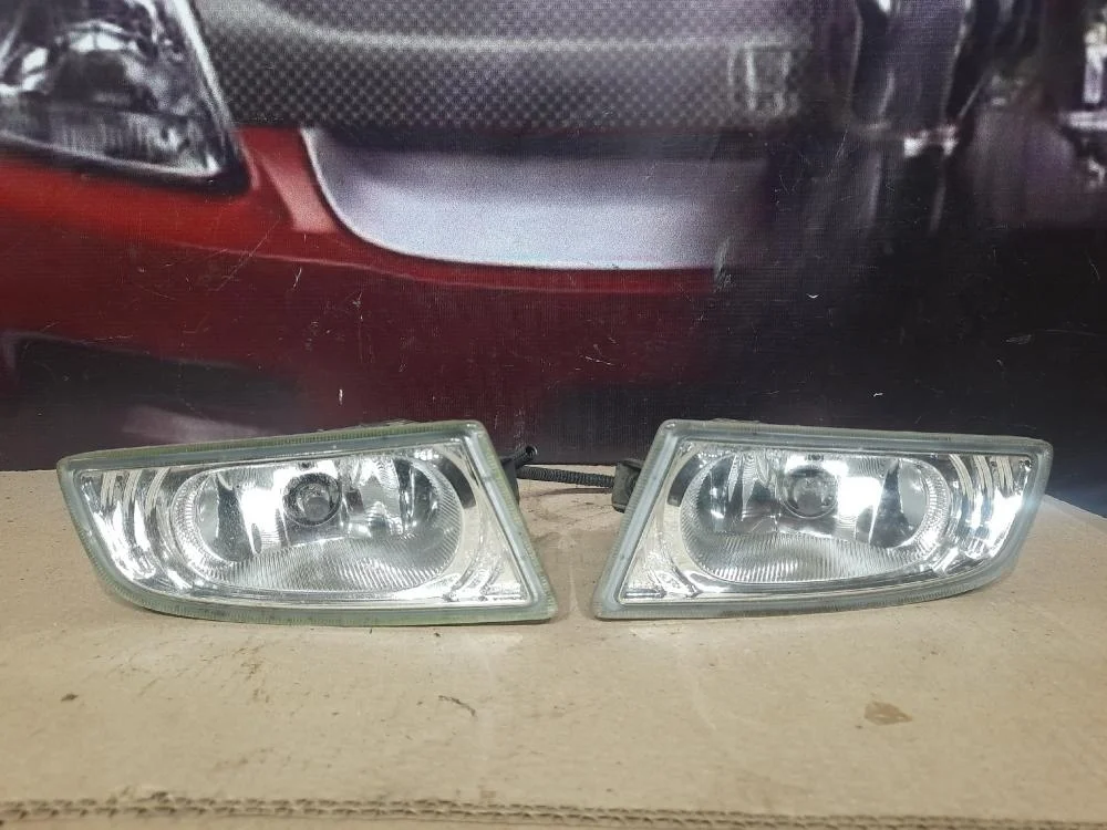 Фара противотуманная правая для Honda Civic FD (4D) 2006-2012