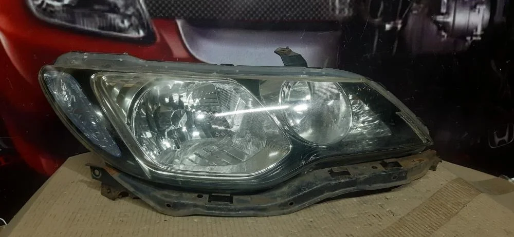 Фара правая для Honda Civic FD (4D) 2006-2012