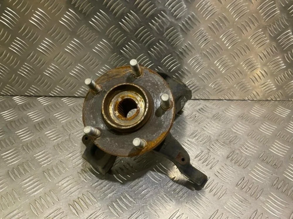 Кулак поворотный передний левый для Mazda 3 BL 2008-2013