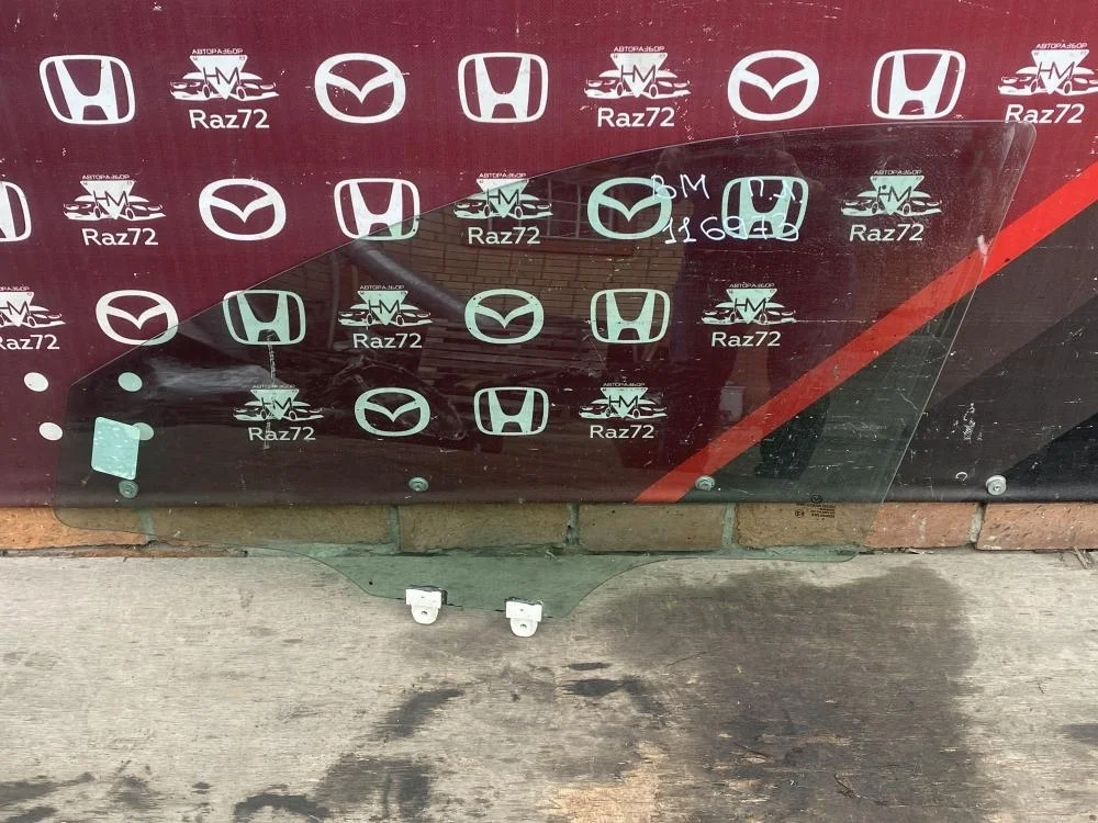 Стекло двери передней левой для Mazda 3 BM 2013-2019