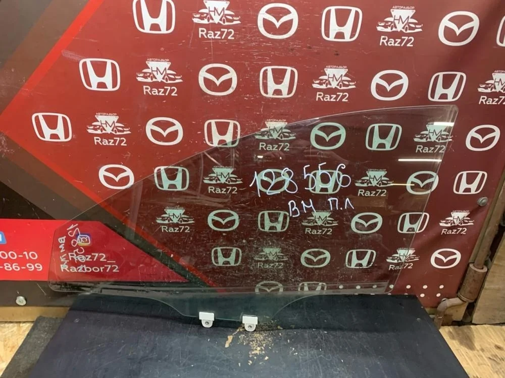 Стекло двери передней левой для Mazda 3 BM 2013-2019
