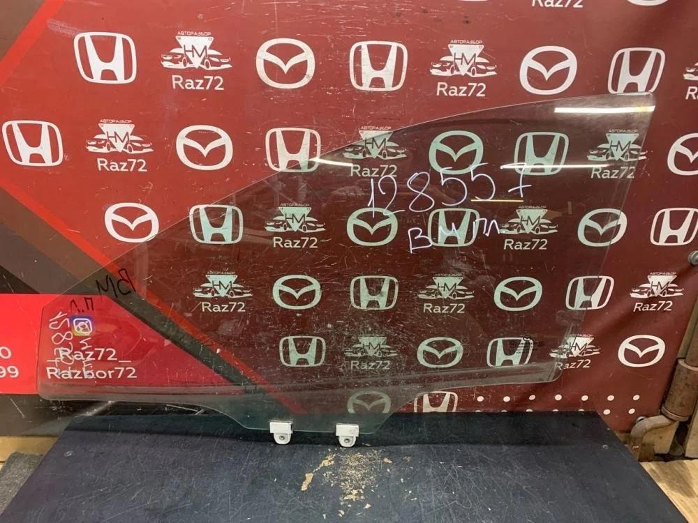 Стекло двери передней левой для Mazda 3 BM 2013-2019