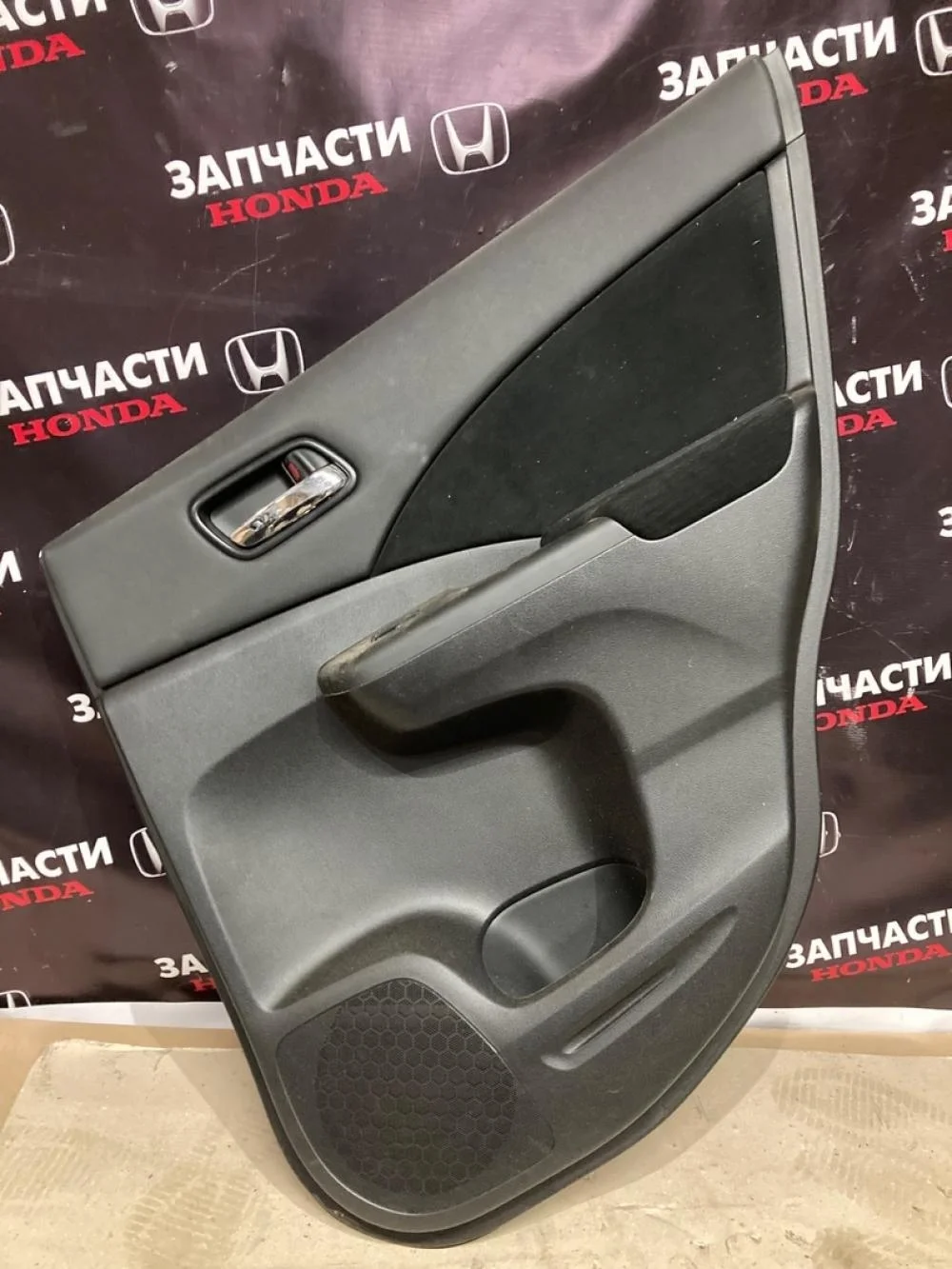 Обшивка двери задней правой для Honda CR-V 4 RM 2012-2018