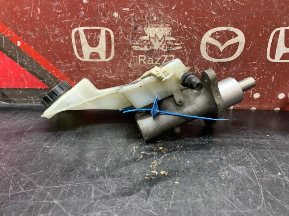 Цилиндр тормозной главный для Mazda 3 BL 2008-2013