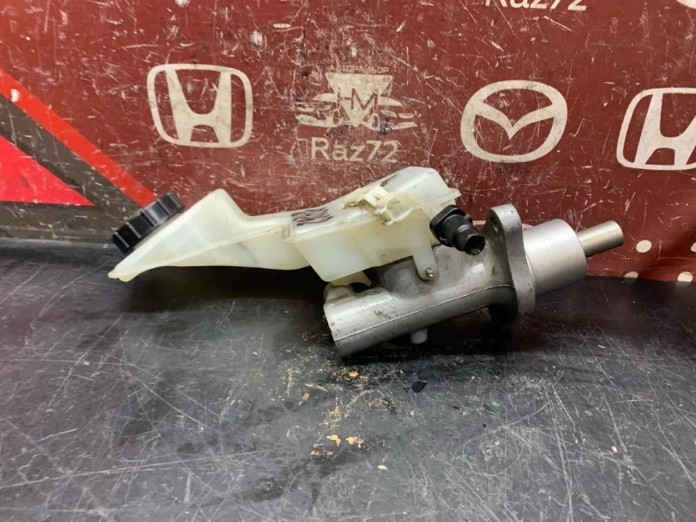 Цилиндр тормозной главный для Mazda 3 BL 2008-2013