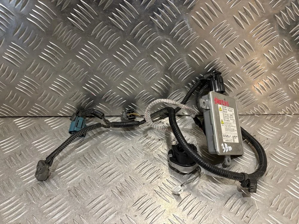 Блок ксеноновой лампы для Mazda 3 BM 2013-2019