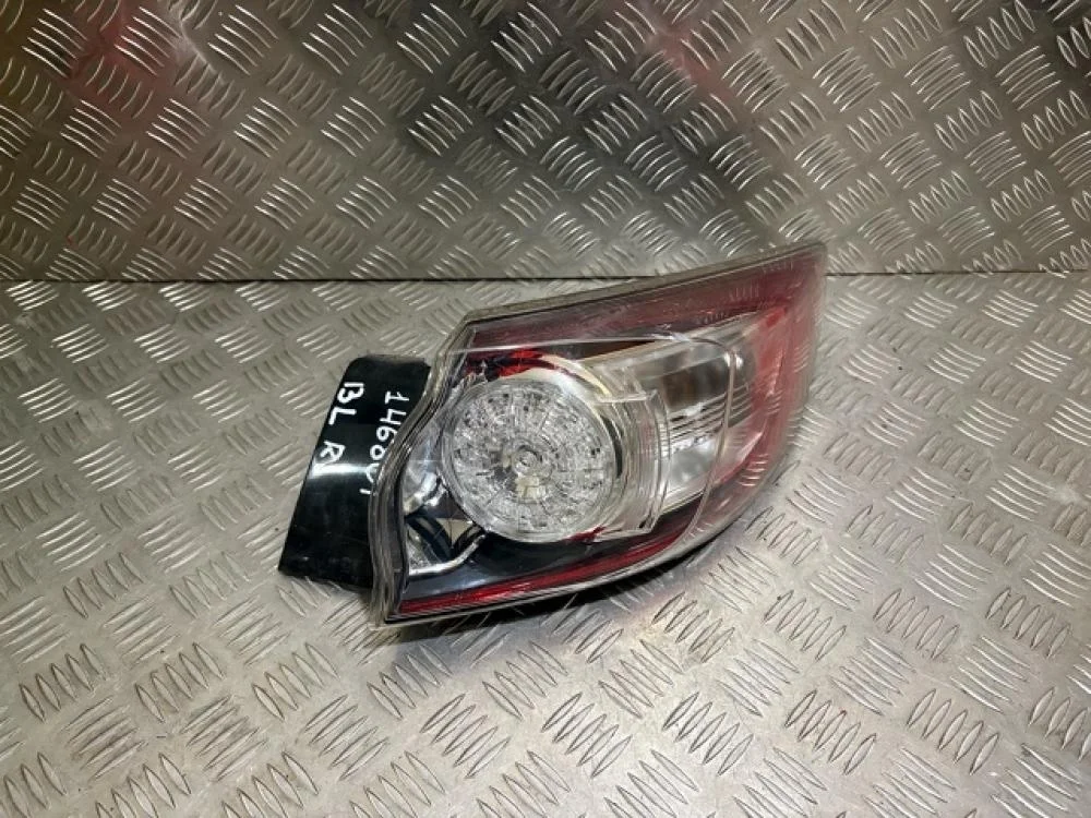 Фонарь задний правый для Mazda 3 BL 2008-2013