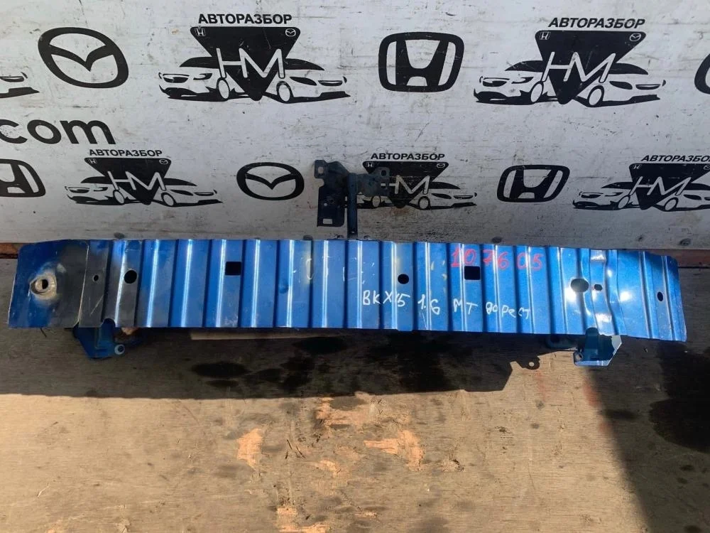 Усилитель переднего бампера для Mazda 3 BK 2002-2009