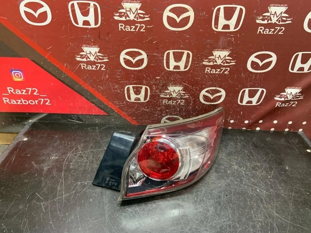 Фонарь задний наружный правый для Mazda 3 BL 2008-2013