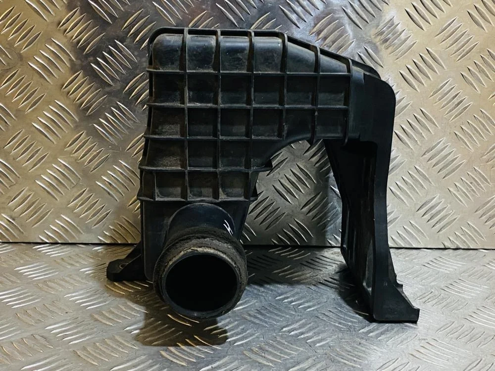 Резонатор воздушного фильтра для Mazda 6 GH 2007-2012