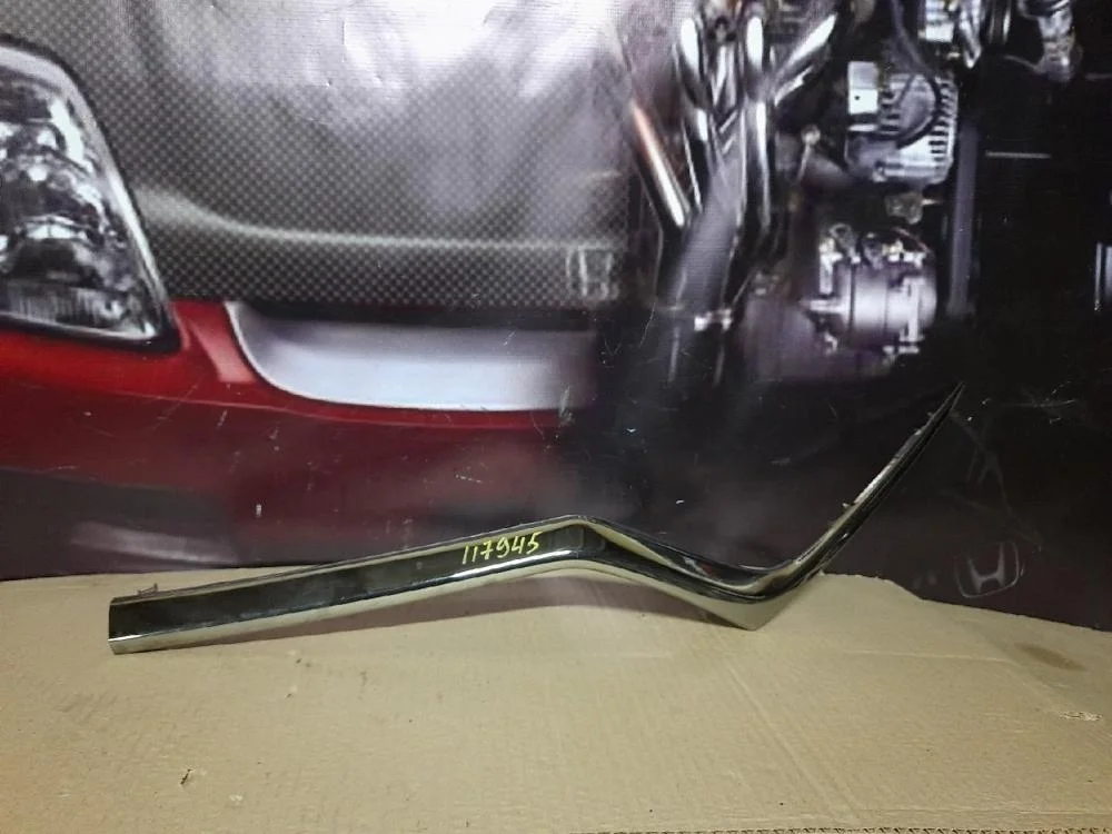 Накладка на решетку радиатора для Honda CR-V 5 RW 2017-