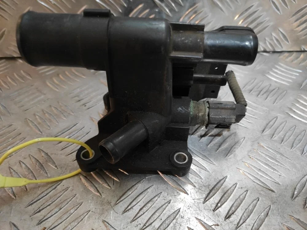 Фланец двигателя системы охлаждения для Mazda 3 BK 2002-2009