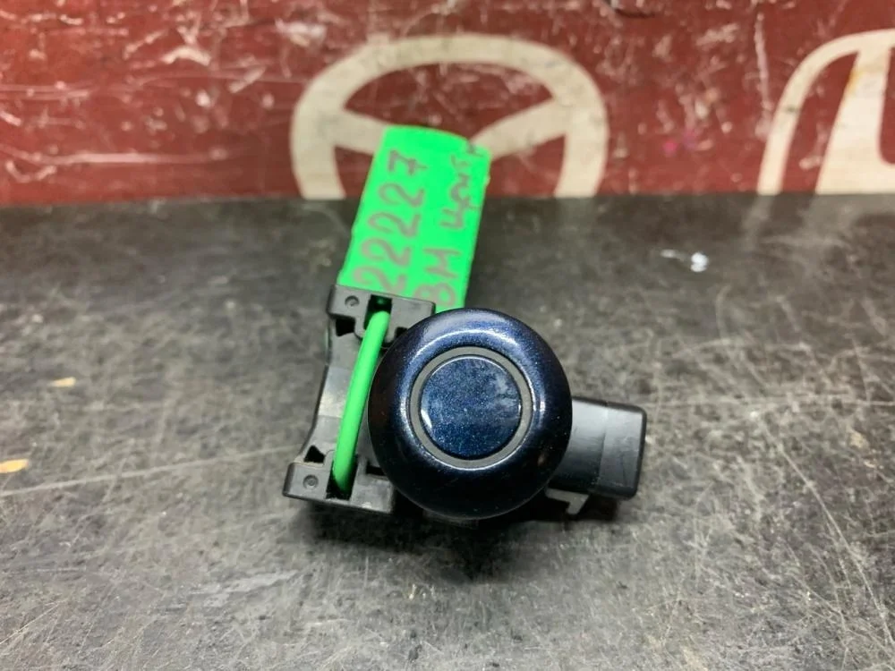 Датчик парковки для Mazda 3 BM 2013-2019