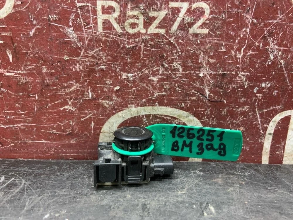 Датчик парковки для Mazda 3 BM 2013-2019