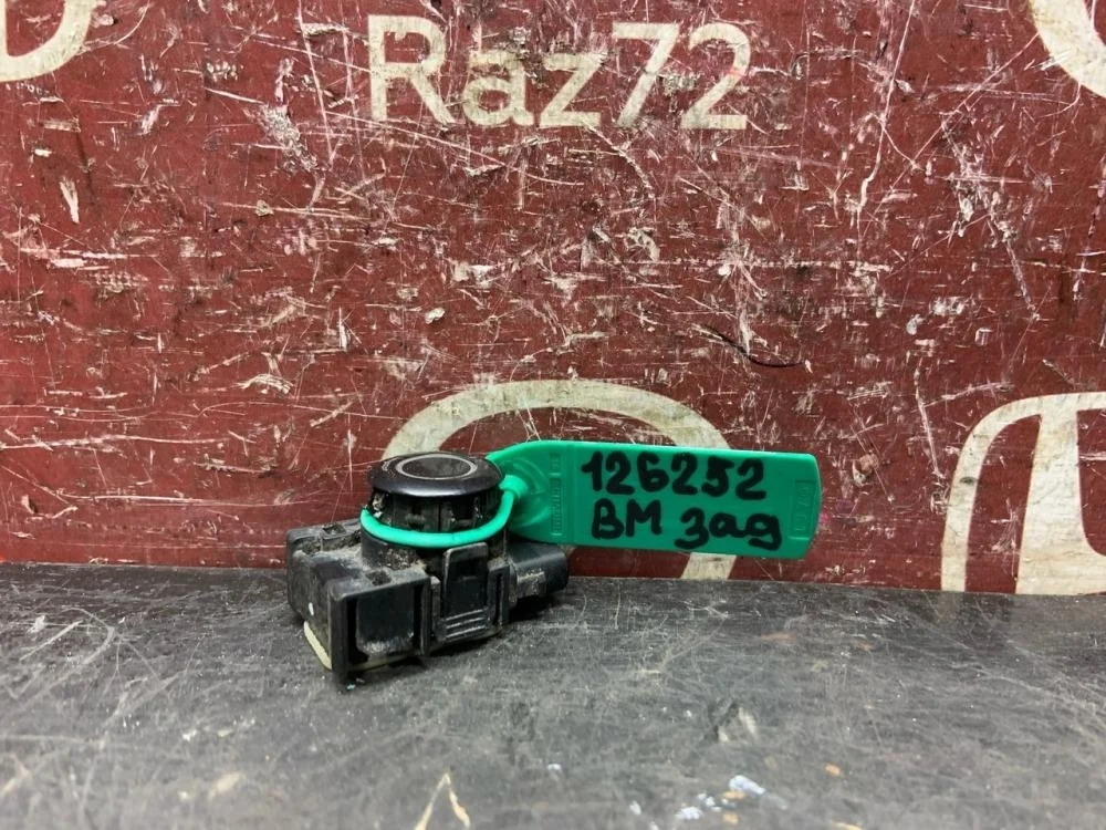 Датчик парковки для Mazda 3 BM 2013-2019