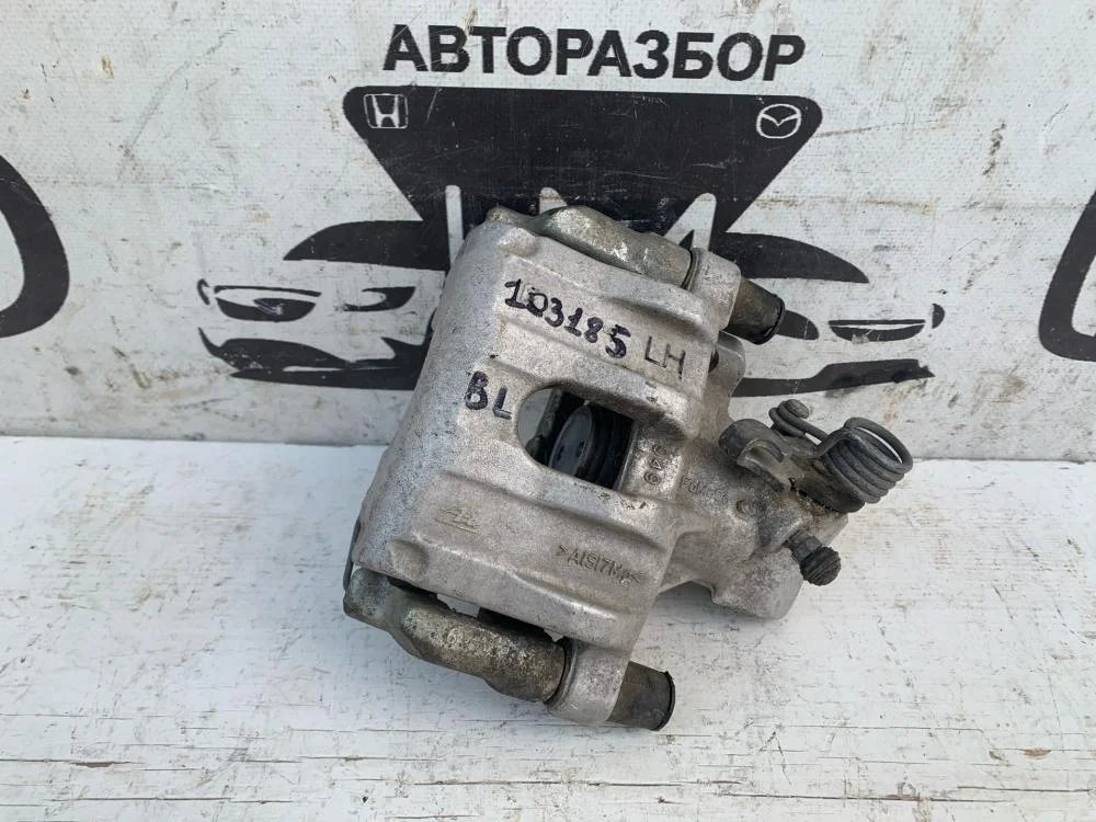 Суппорт задний левый для Mazda 3 BL 2008-2013