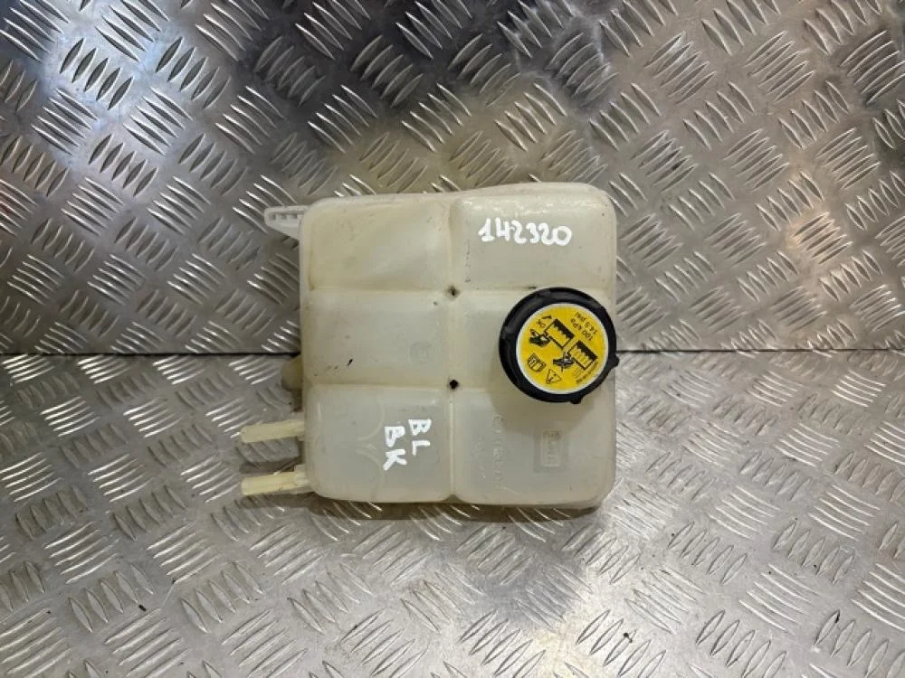 Бачок расширительный для Mazda 3 BL 2008-2013